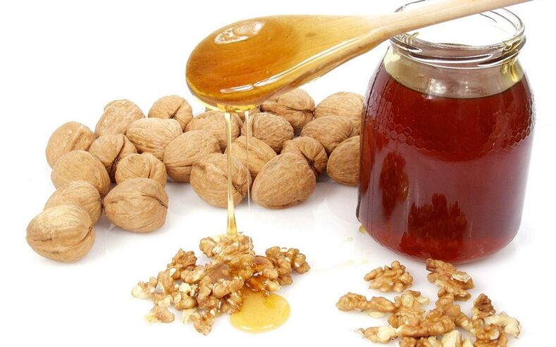 hunajaa ja pähkinöitä tehon lisäämiseksi